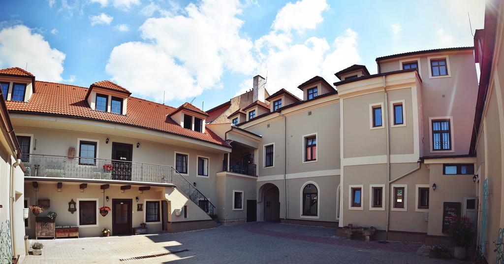 Hotel U Hradu Mlada Boleslav Luaran gambar